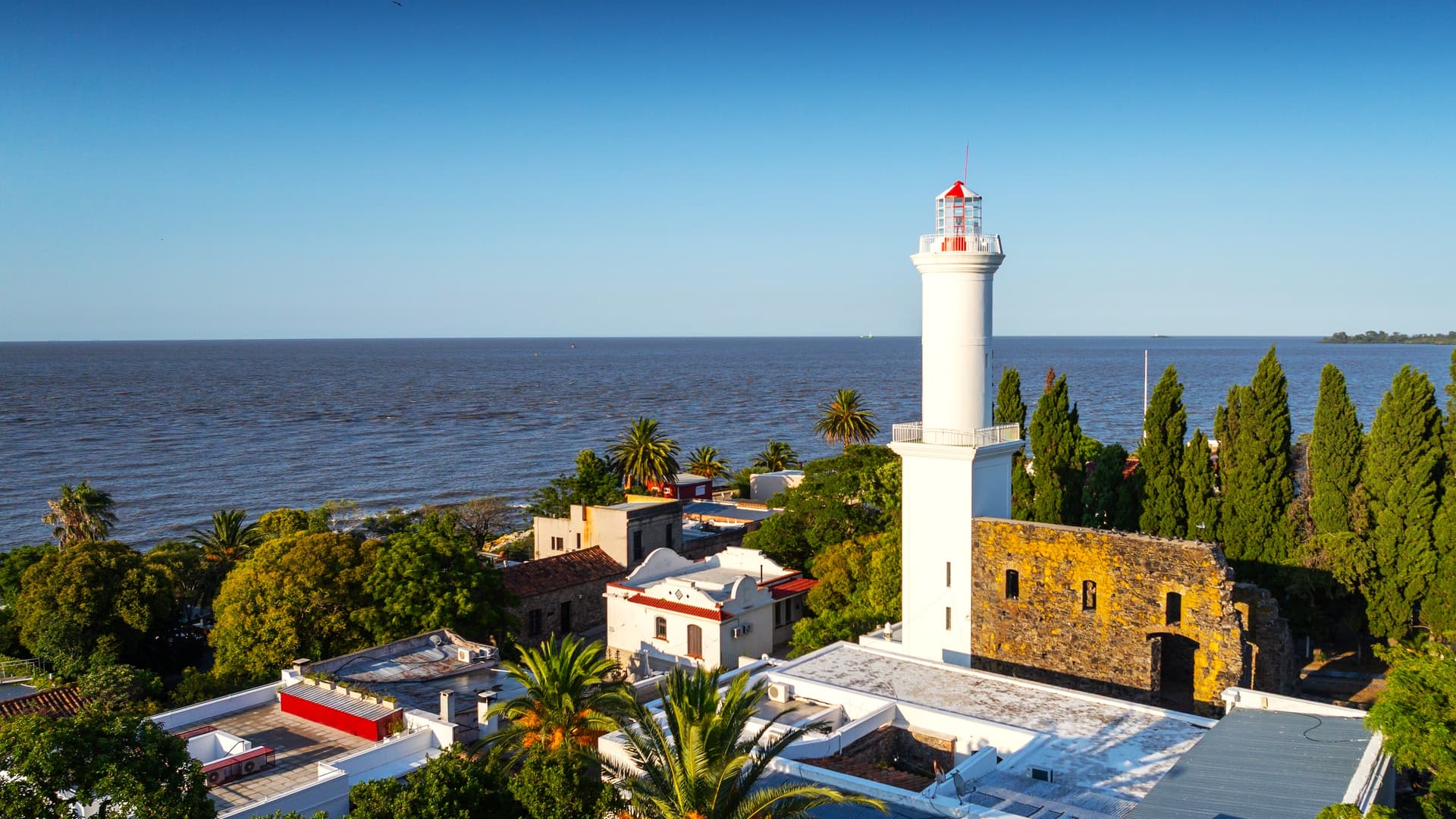 Colonia and the Rio de la Plata